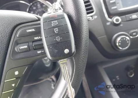 2018 Kia Forte Lx from USA, damaged, VIN 3KPFK4A7XJE271812